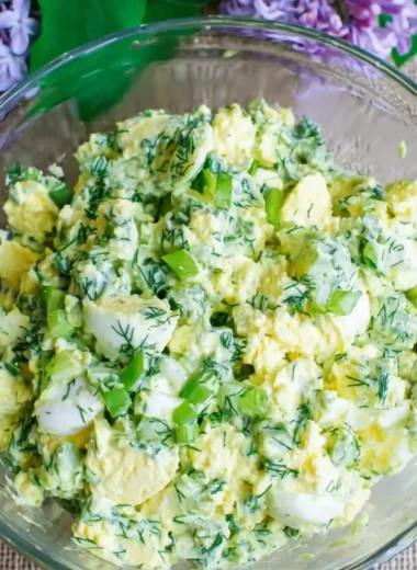 Fresh Green Onion Salad with vegetables in a bowl