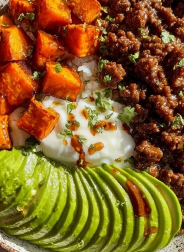 High-protein beef bowls with fresh vegetables and grains
