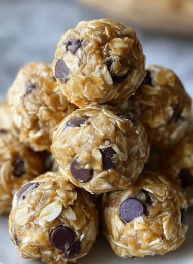 No-bake peanut butter energy bites recipe for a healthy snack