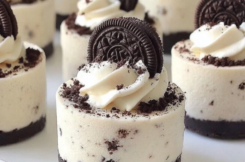 Delicious No-Bake Oreo Cheesecakes with a creamy texture and chocolate cookie crust